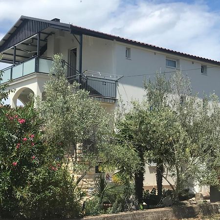 Lovely Sea View House 2 In Malinska Island Krk Ngoại thất bức ảnh